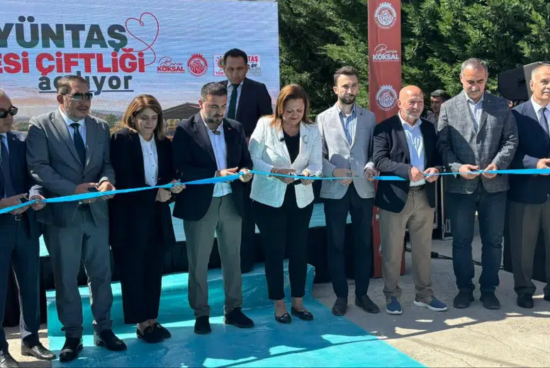 Afyonkarahisar'da YÜNTAŞ Besi Çiftliği hizmete açıldı