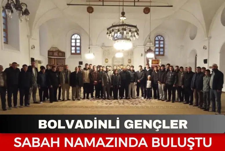 Bolvadinli gençler sabah namazında buluştu