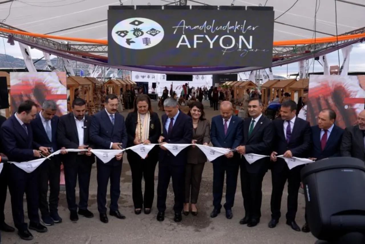 Afyon keçesi moda sahnesinde: Kadın emeğiyle gelenek geleceğe taşındı 5