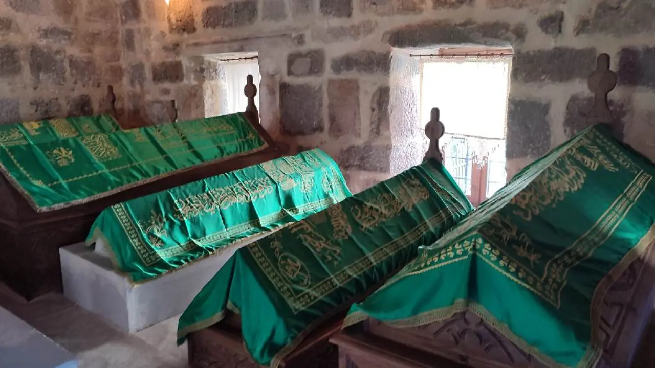 Afyon'da kaç türbe var? Sultan Divani'den Karacaahmet'e işte en çok ziyaret edilen türbeler 1