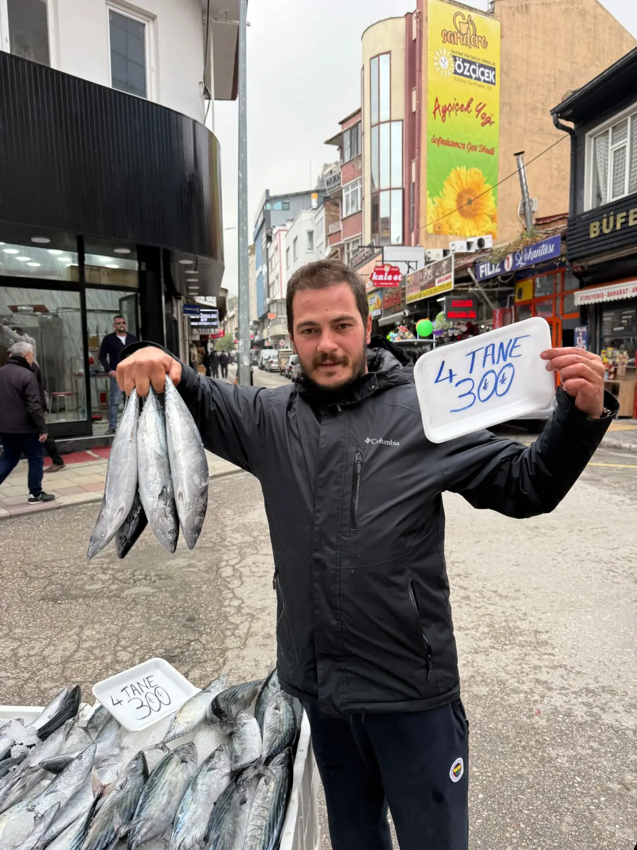 Afyon’da Palamut Fiyatı 75 TL’ye Düştü! 4 Tanesi 300 TL’den Satılıyor 3