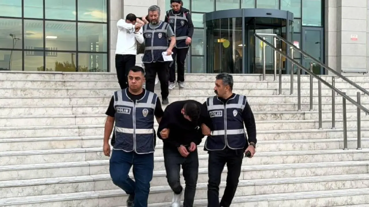 Afyonkarahisar’da son 1 ayda neler oldu? Milyonlarca liralık vurgun, uyuşturucu operasyonları ve çok sayıda tutuklama 5