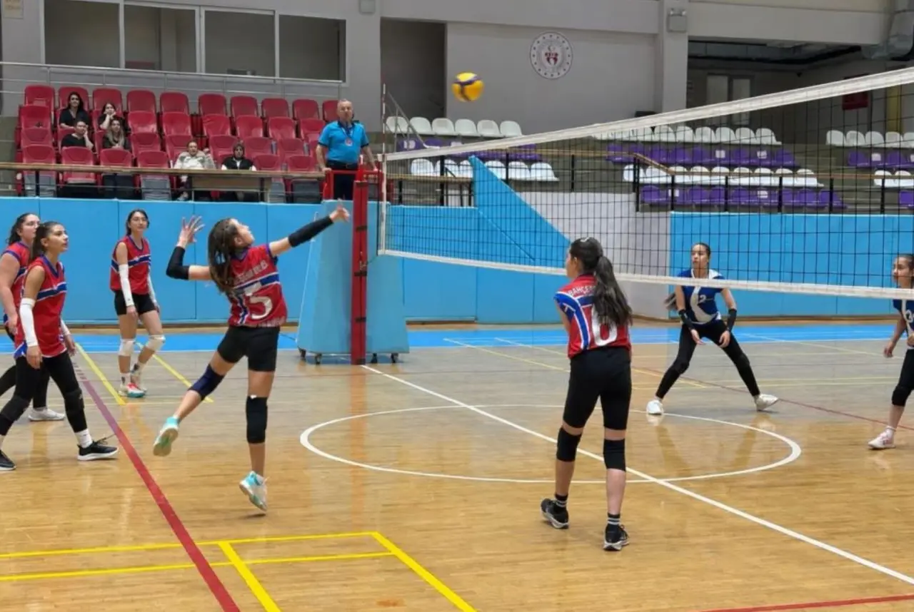 Afyon'da Okul Sporları müsabakaları başladı 1