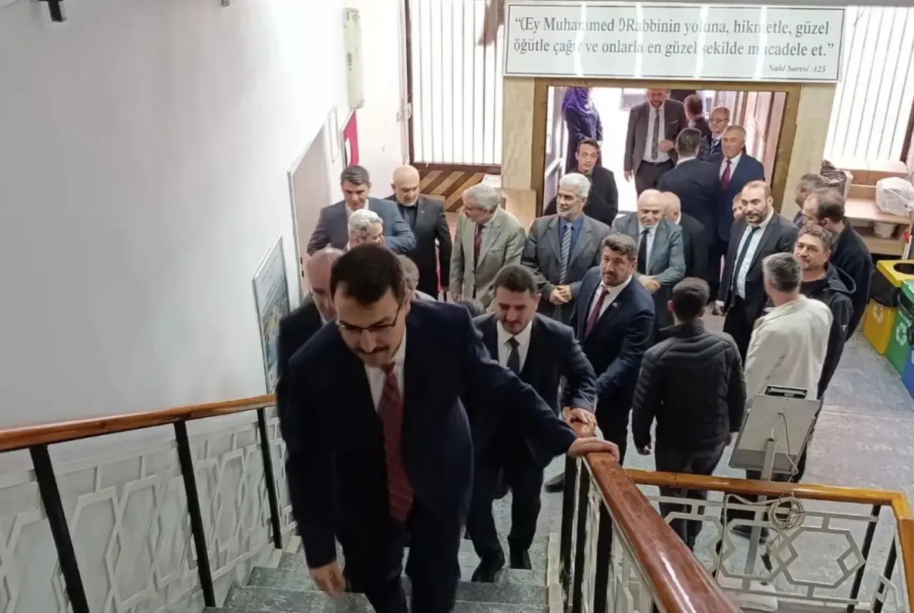 Afyonkarahisar’ın yeni müftüsü Ali Hayri Çelik göreve başladı 3