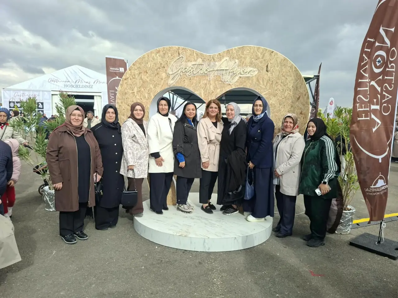 AK Parti Kadın Kolları Afyonkarahisar’da buluştu! Eğitim sonrası Gastro Afyon ziyareti 3