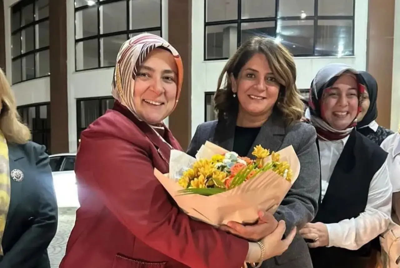 AK Parti Kadın Kolları Genel Başkanı Tuğba Işık Ercan Afyon’da 3