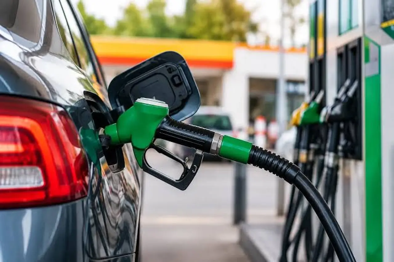 Brent petrol fiyatları uçtu! Akaryakıta yeni zam dalgası 1