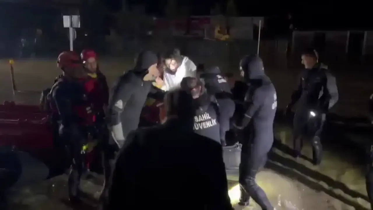 Demet Özdemir Mahsur mu Kaldı? Sahil Güvenlik Botuyla Kurtarıldı 2