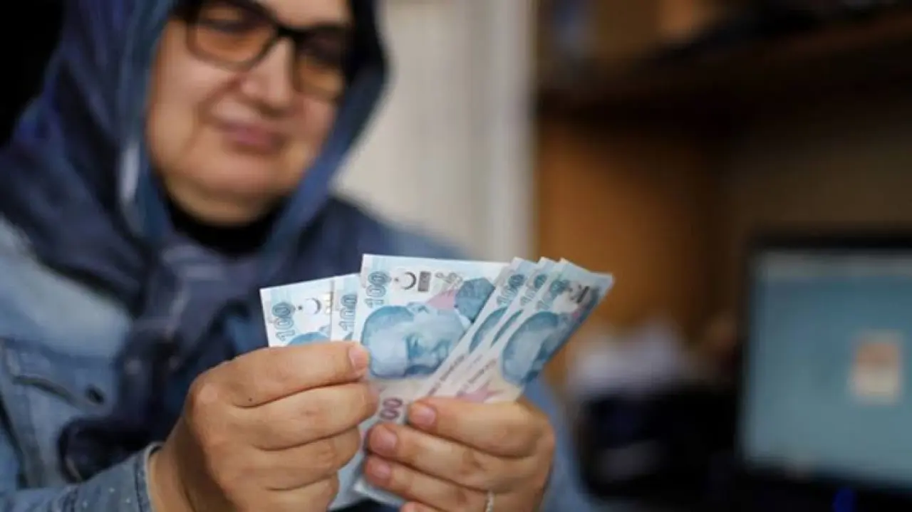 Ekim 2026 en yüksek emekli promosyonu veren bankalar 5
