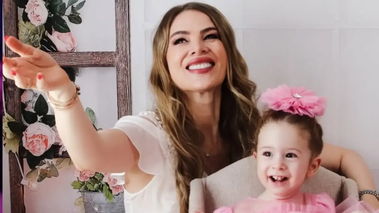 Fatoş Seğmen’in Kızı Alya Neden Öldü? Acılı Anne Hastalığını Anlattı 2