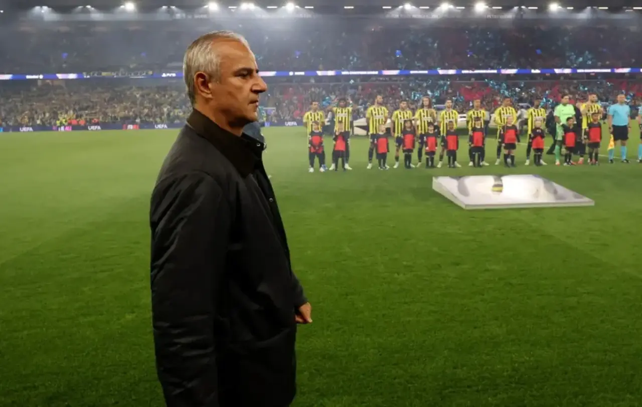 Fenerbahçe 6-0 Yenilgi Sonrası Ne Oldu? Ünlü Yorumculardan İsmail Kartal’a Sert Tepki 8