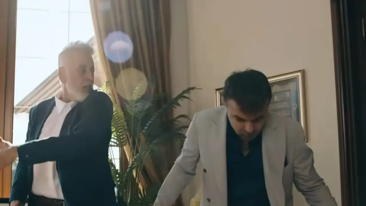 Kızılcık Şerbeti 143. bölüm fragmanı olay oldu! Abdullah yere yığıldı 1
