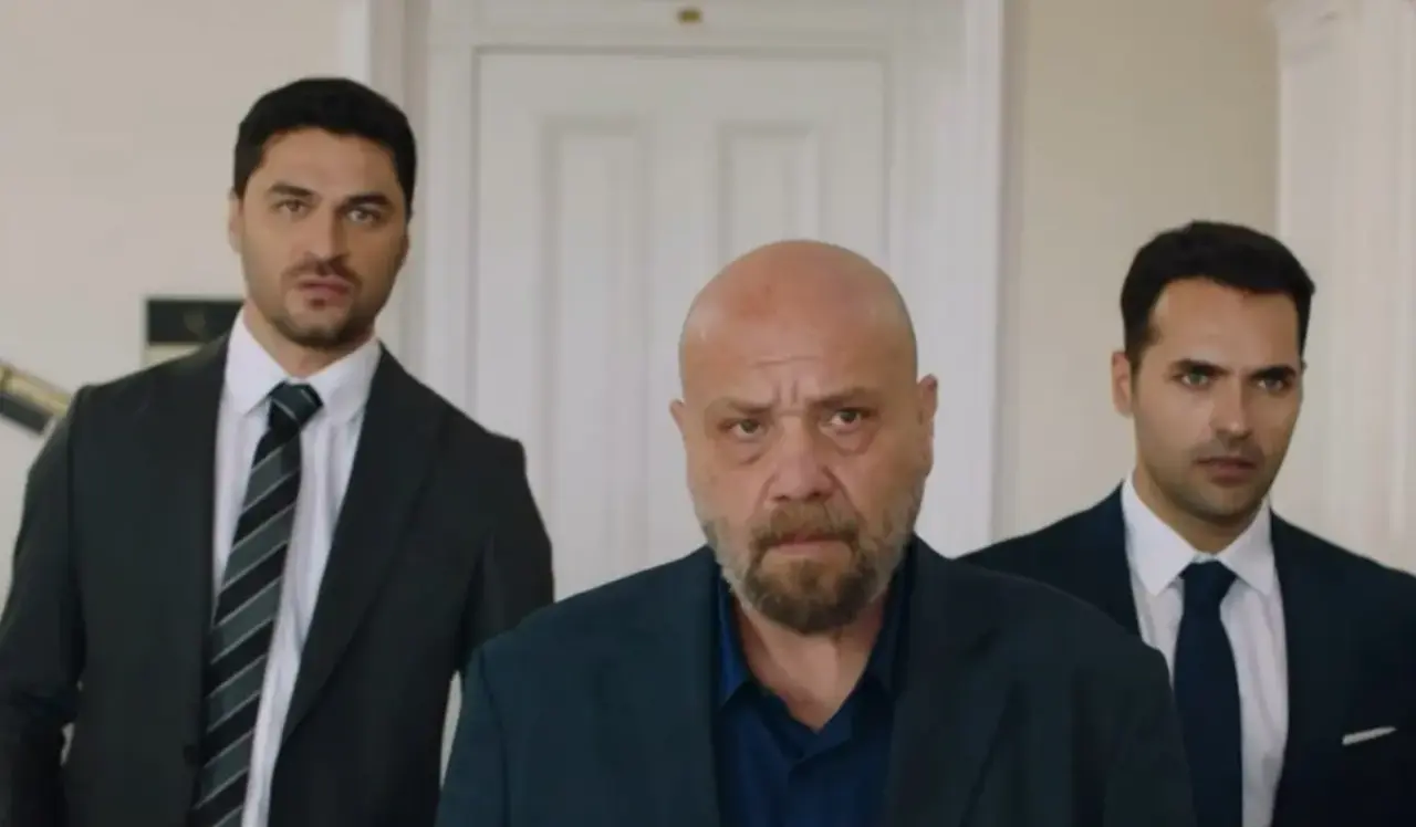 Kızılcık Şerbeti yeni bölümde neler olacak? Ünal ailesinde kriz büyüyor 2