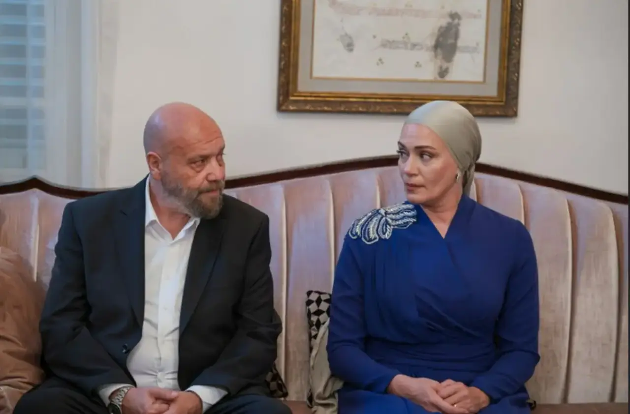 Kızılcık Şerbeti yeni bölümde neler olacak? Ünal ailesinde kriz büyüyor 3