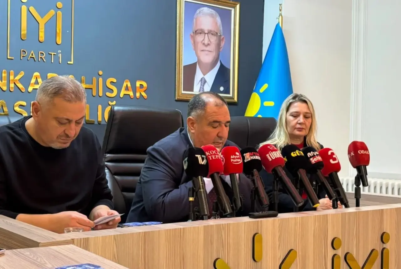 Mısırlıoğlu’ndan Afyon gündemini hareketlendiren sorular: "Kızılay fabrikası kapanacak mı, hızlı tren ne zaman gelecek?" 4