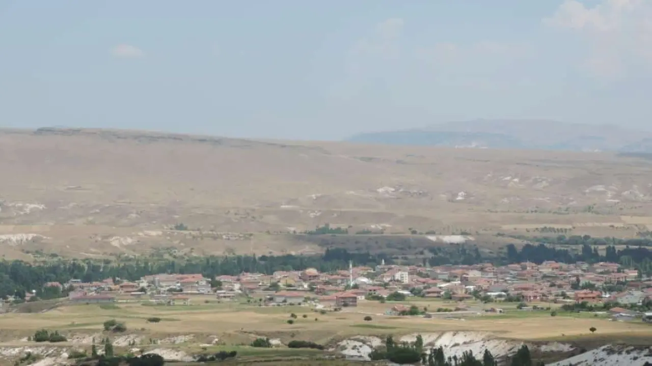 Nüfuslar güncellendi: Afyonkarahisar'ın en büyük köyü belli oldu 2
