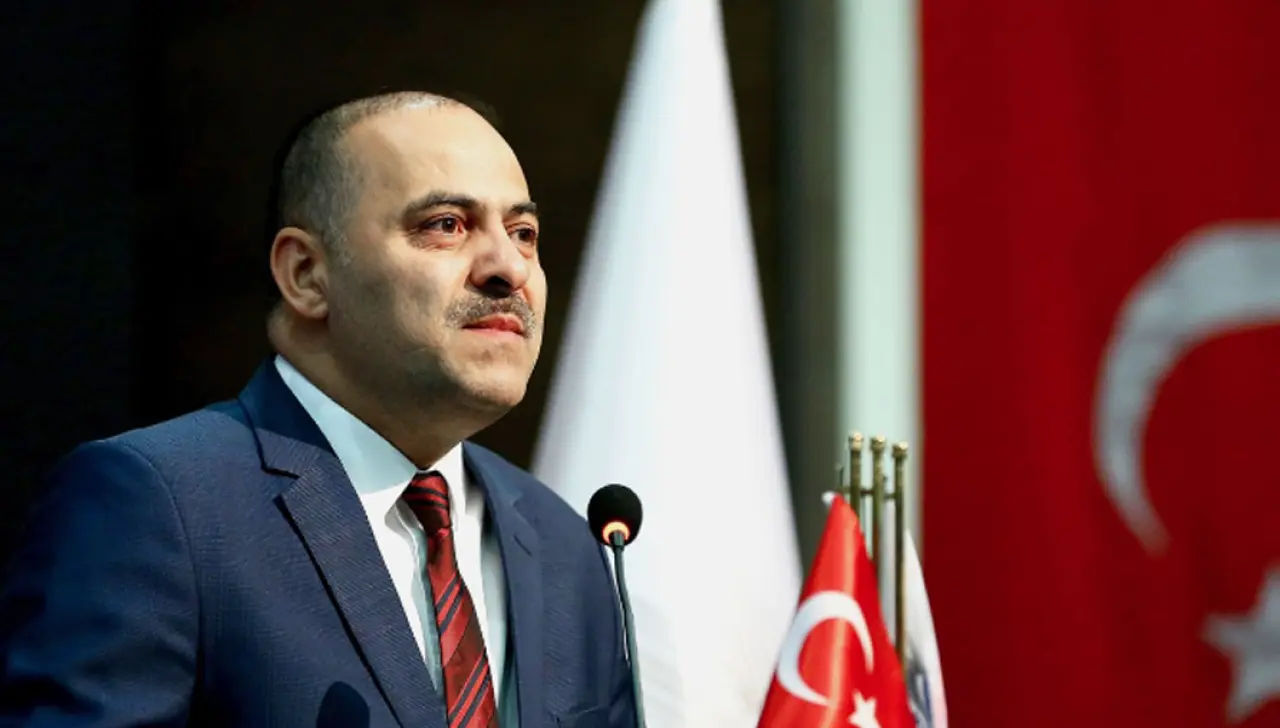 Ömer Fatih Sayan kimdir? Kaç yaşında, nereli, hangi görevlerde bulundu? 4