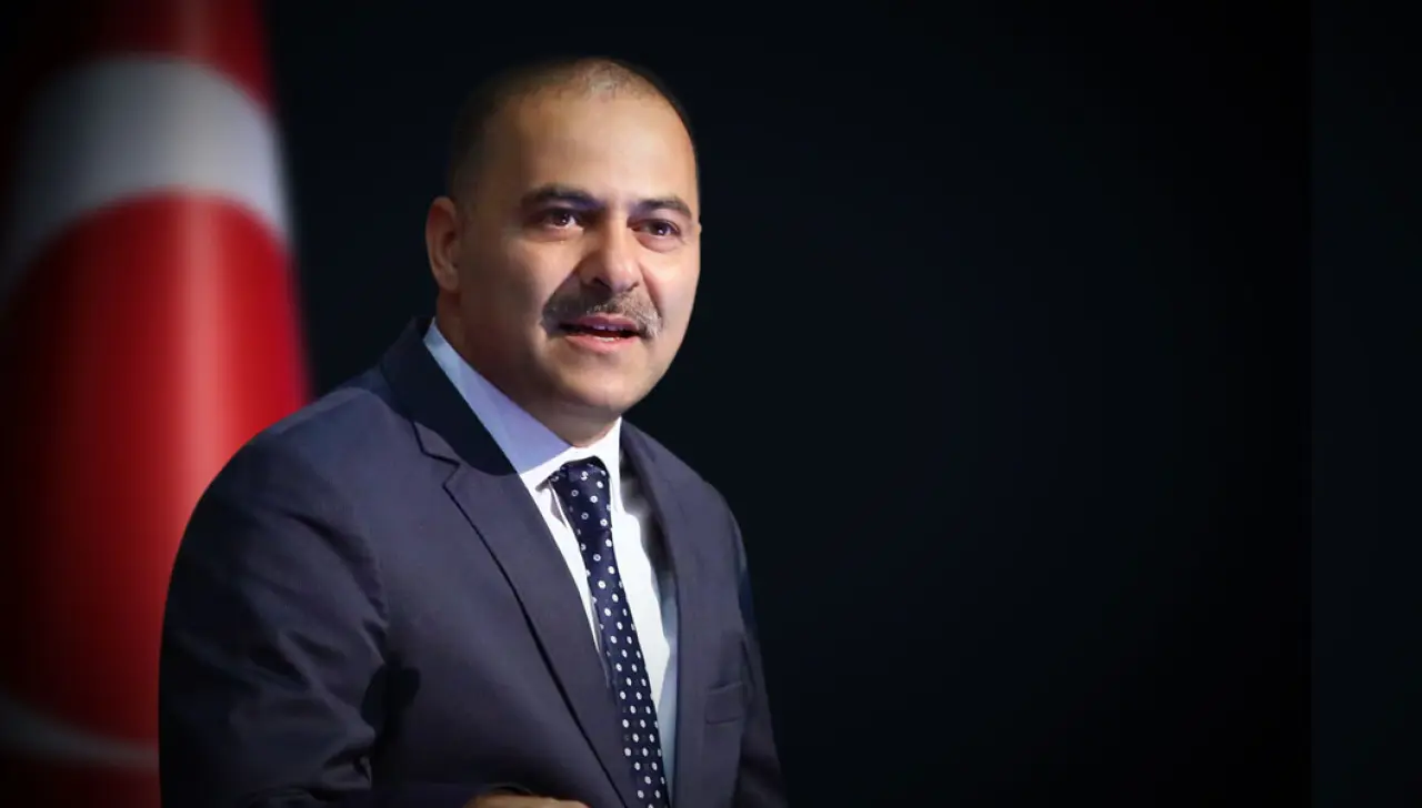 Ömer Fatih Sayan kimdir? Kaç yaşında, nereli, hangi görevlerde bulundu? 3