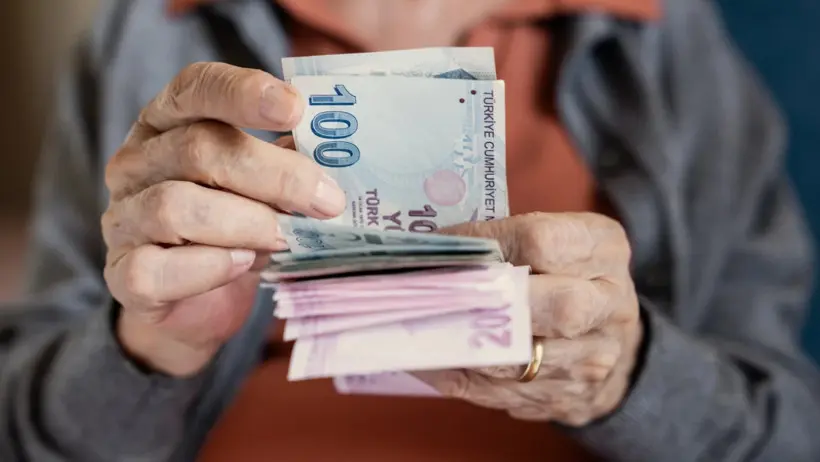Emeklinin gözü pazartesi saat 10.00'da yapılacak açıklamada! Maaşların kaderi belli olacak
