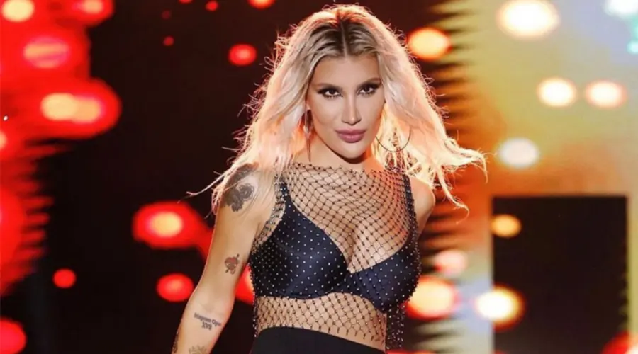 İrem Derici hayranlarını korkuttu - Magazin - Fenomen Türk - Eğlence ve Müzik